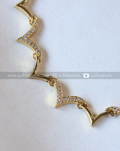 Diamond Curved Necklace with Earrings