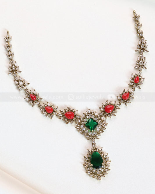 Emerald & Coral Pendant Necklace with Earrings