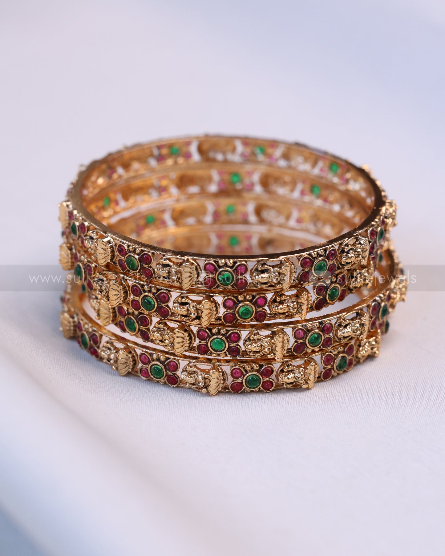 9061 - Sullie Basic Lakshmi Ruby Green Floral Bangle - Set of 4