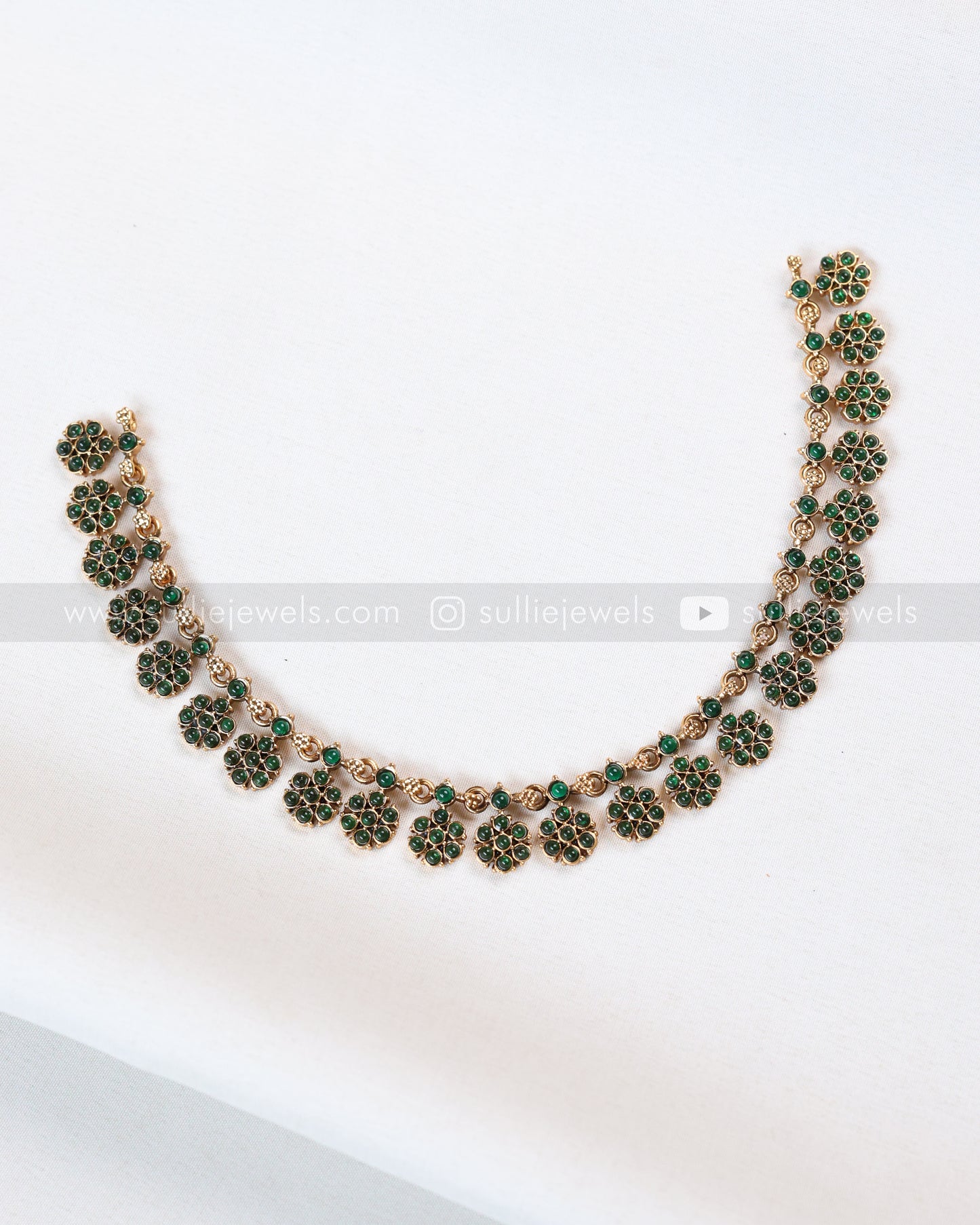 3851 - Sullie Basic - Green Floral Necklace with Stud