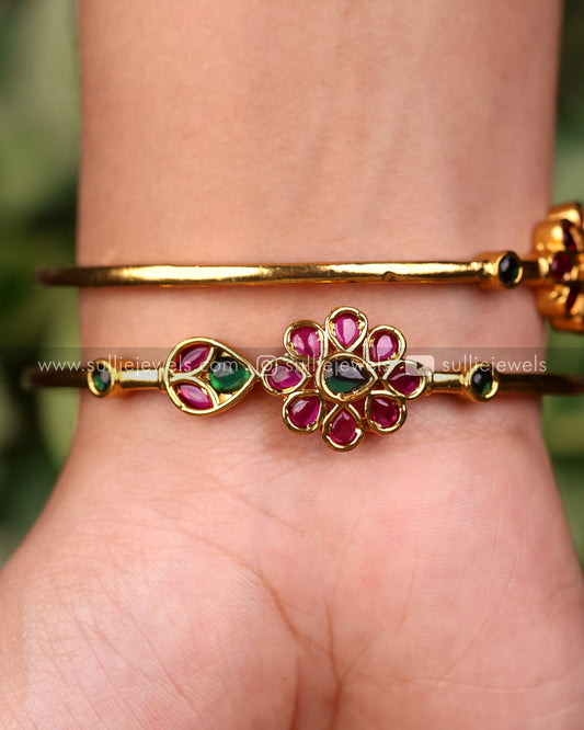Minimal Flower Bangle Set of 2