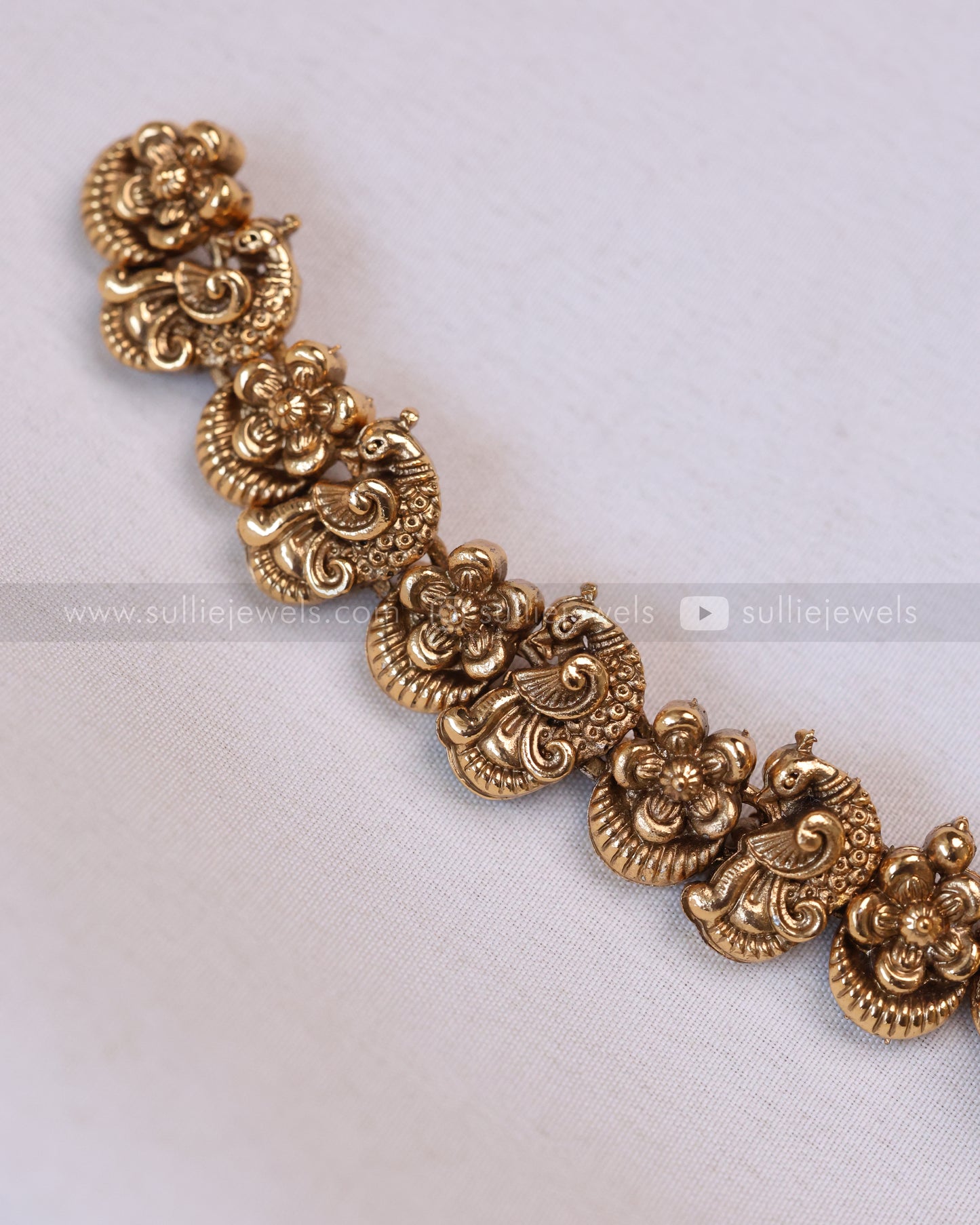 3755 - Sullie Basic - Lord Vishnu Necklace with Jhumka