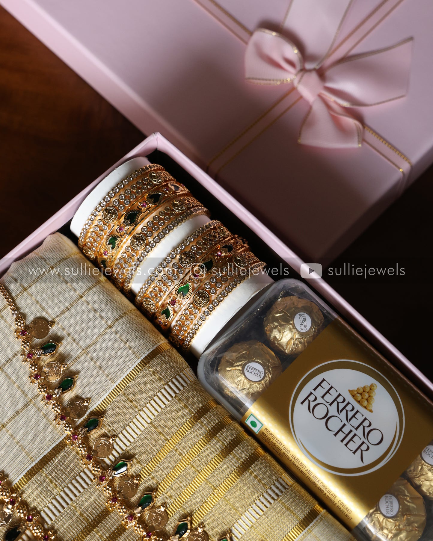 Premium Onam Gift Hamper - Saree, Jewelry & Chocolates