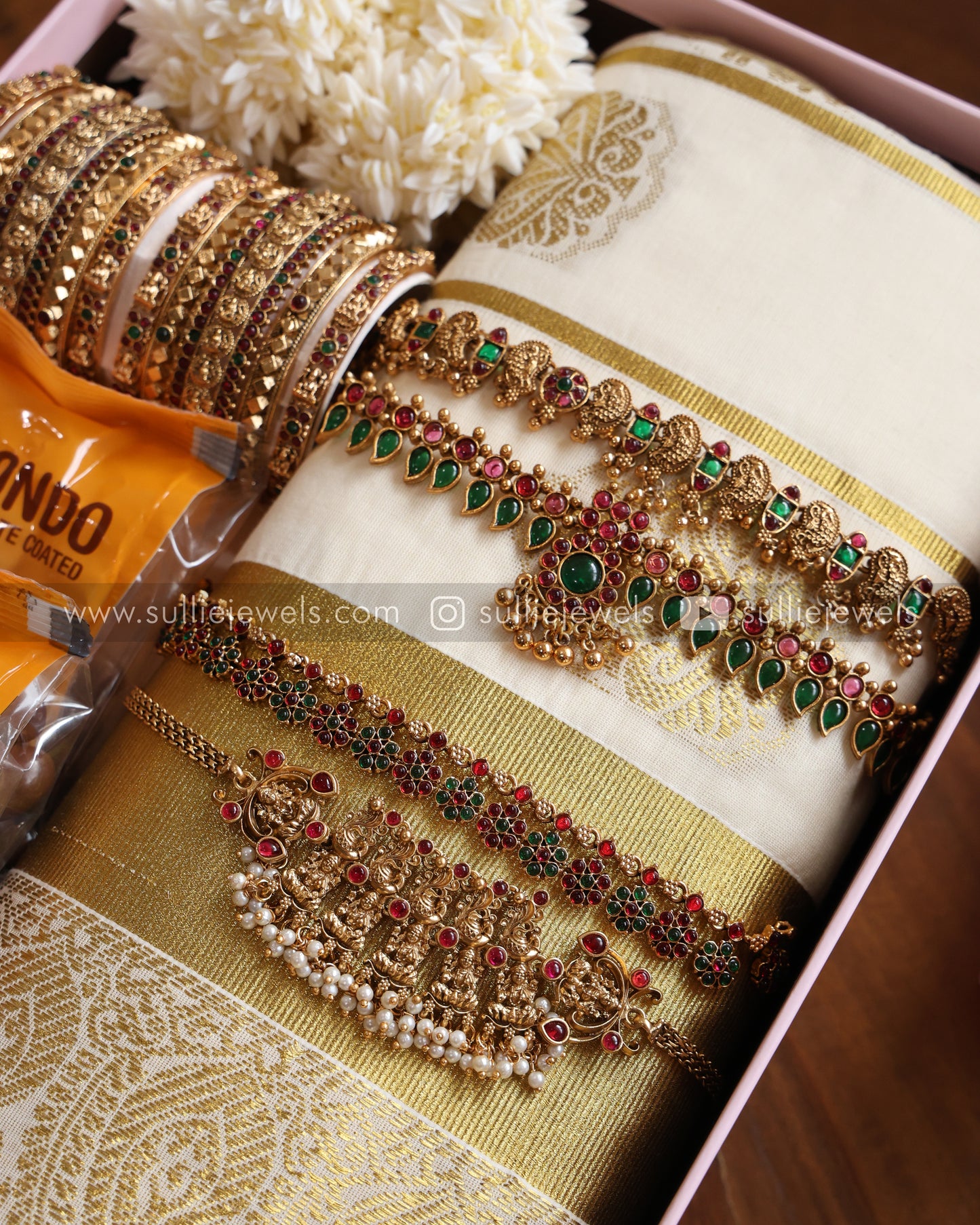 Onam Gift Hamper - 18 piece jewelry, saree, jasmine & almonds