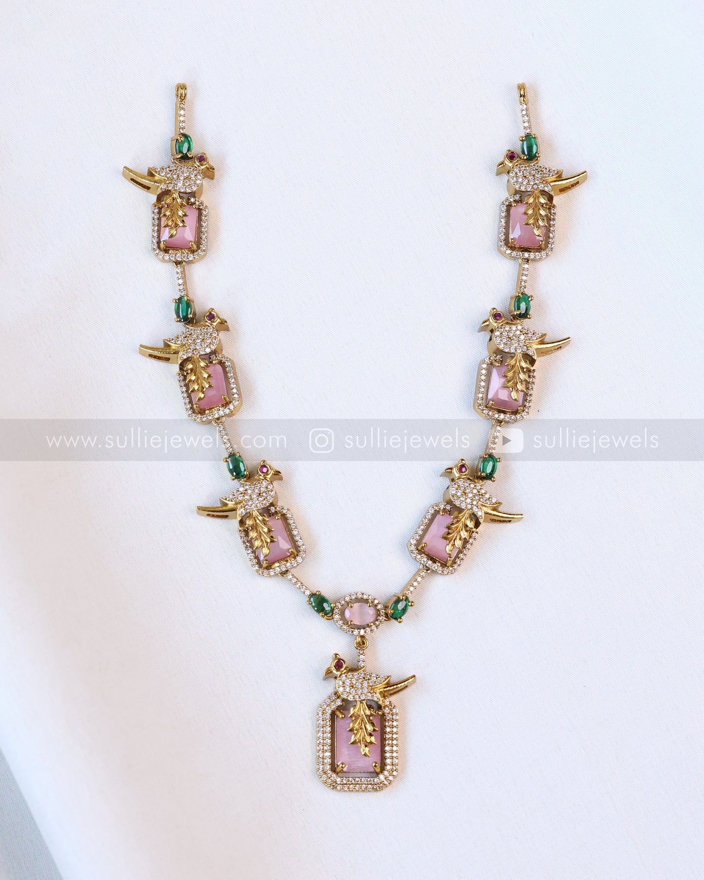 3638 - Pastel Pink Parrot Necklace with Stud