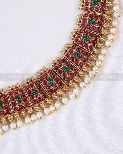 3697 - Sullie Basic Traditional Poothali Necklace with Studs