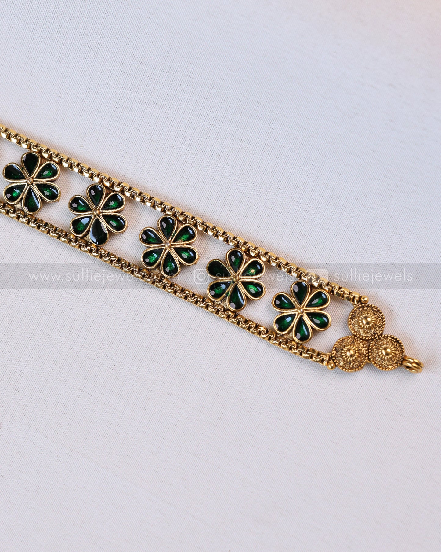 2123 - Sullie Basic Green Flower Choker with Stud