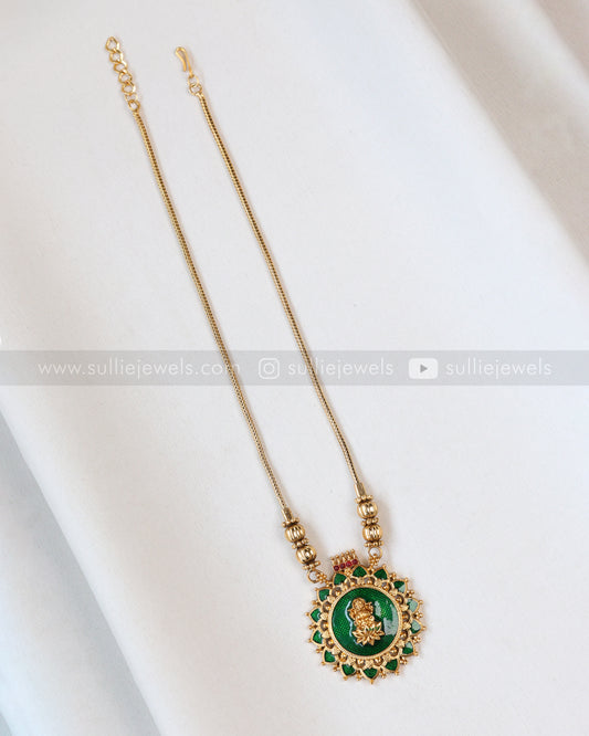 6071 - Sullie Basic - Lakshmi Kerala Palakka Pendant with Studs