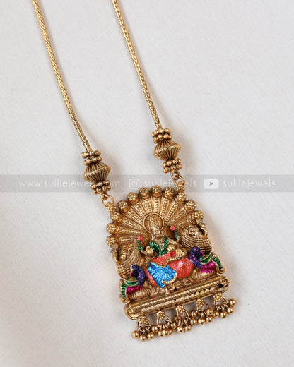 6068 - Sullie Basic - Lakshmi Enamel Golden Chain Pendant