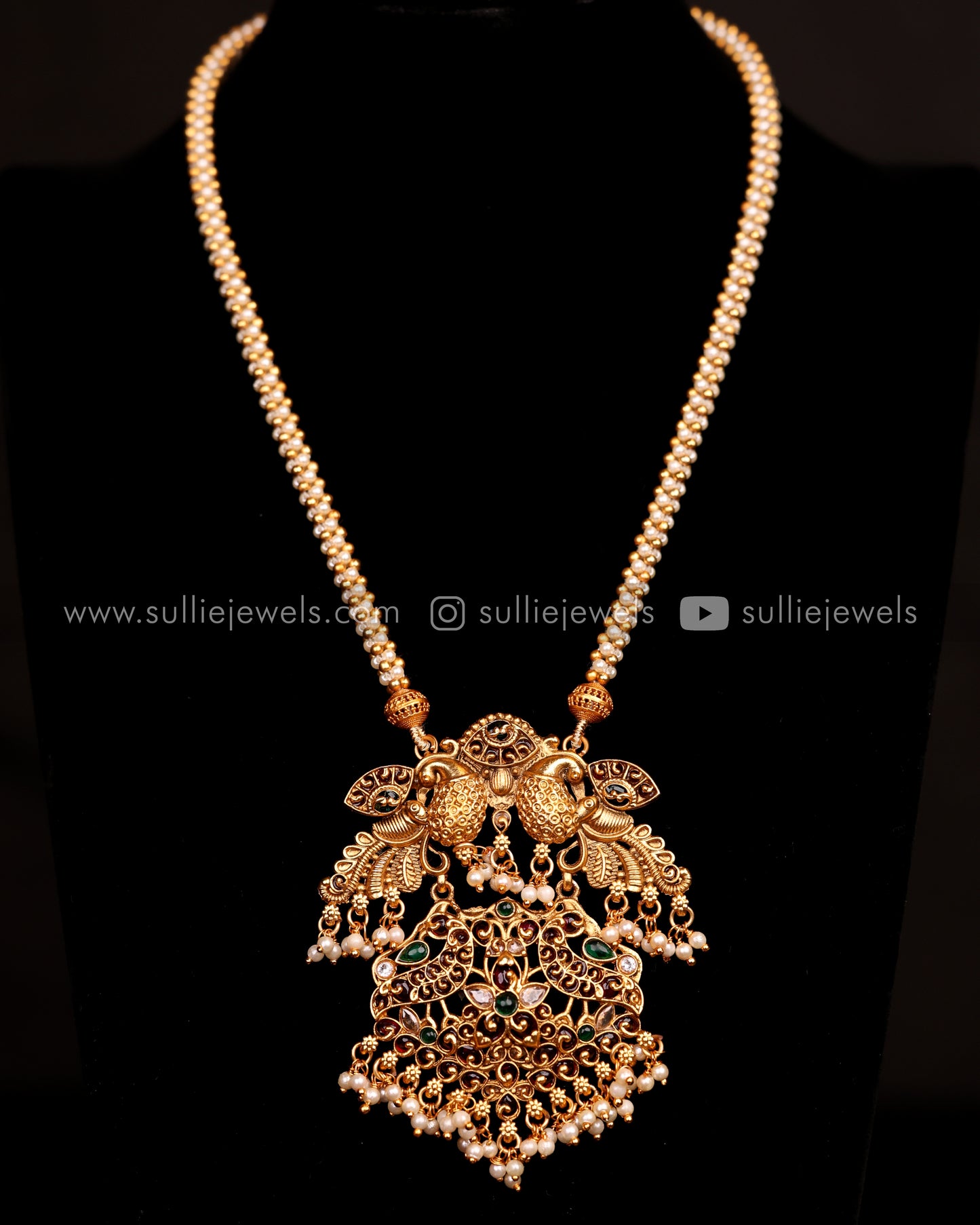 Peacock Gold & Pearl Pendant Set