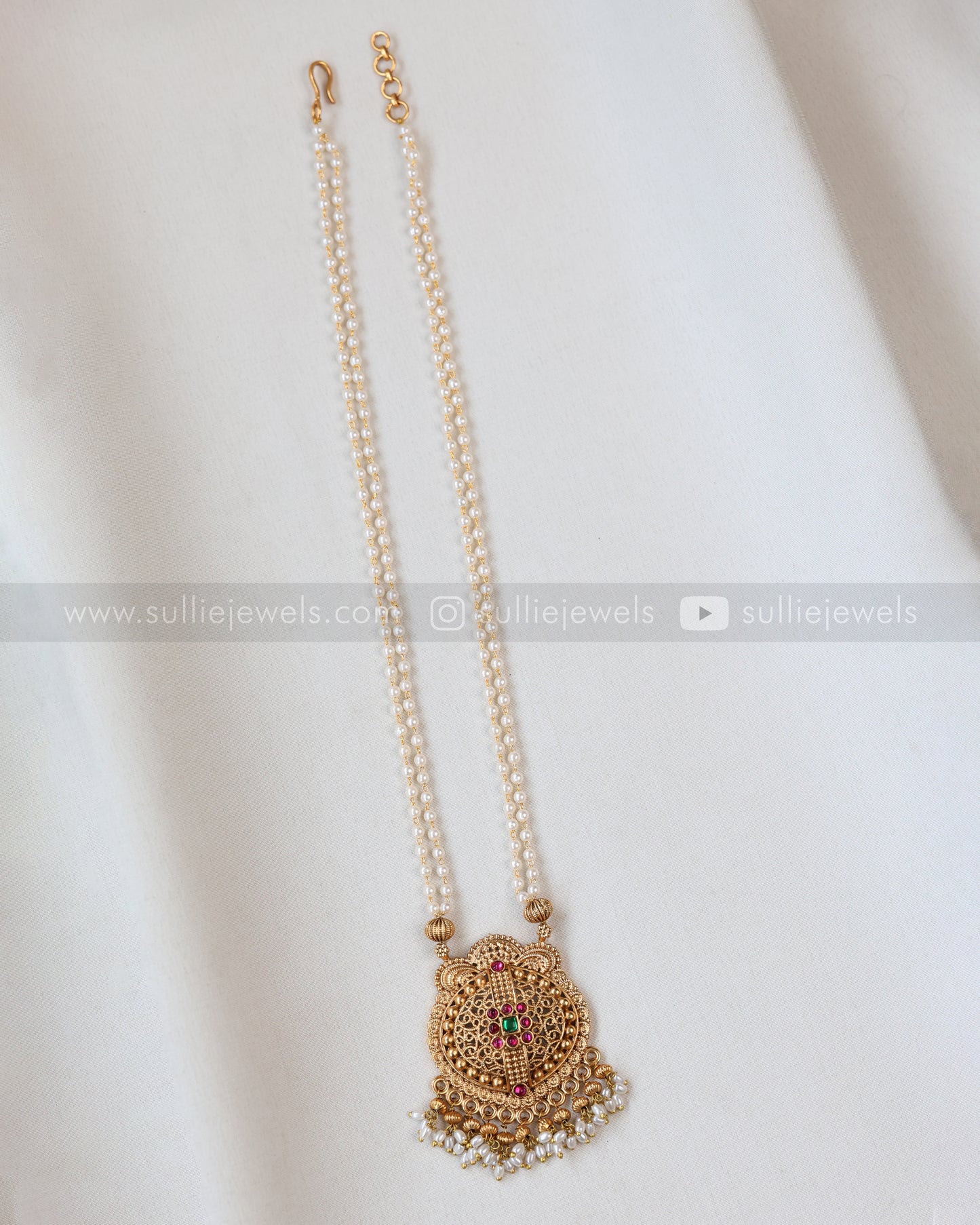 6069 - Sullie Basic - Floral Gold & Pearl Pendant Set with Stud