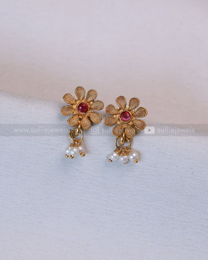 3688 - Sullie Basic Ruby Floral Necklace with Stud