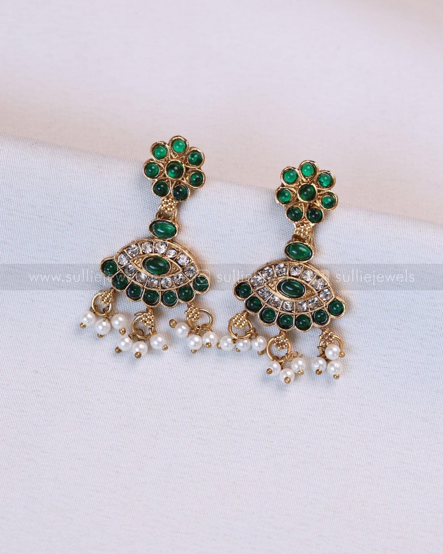 3692 - Sullie Basic Green Mango Necklace with Stud