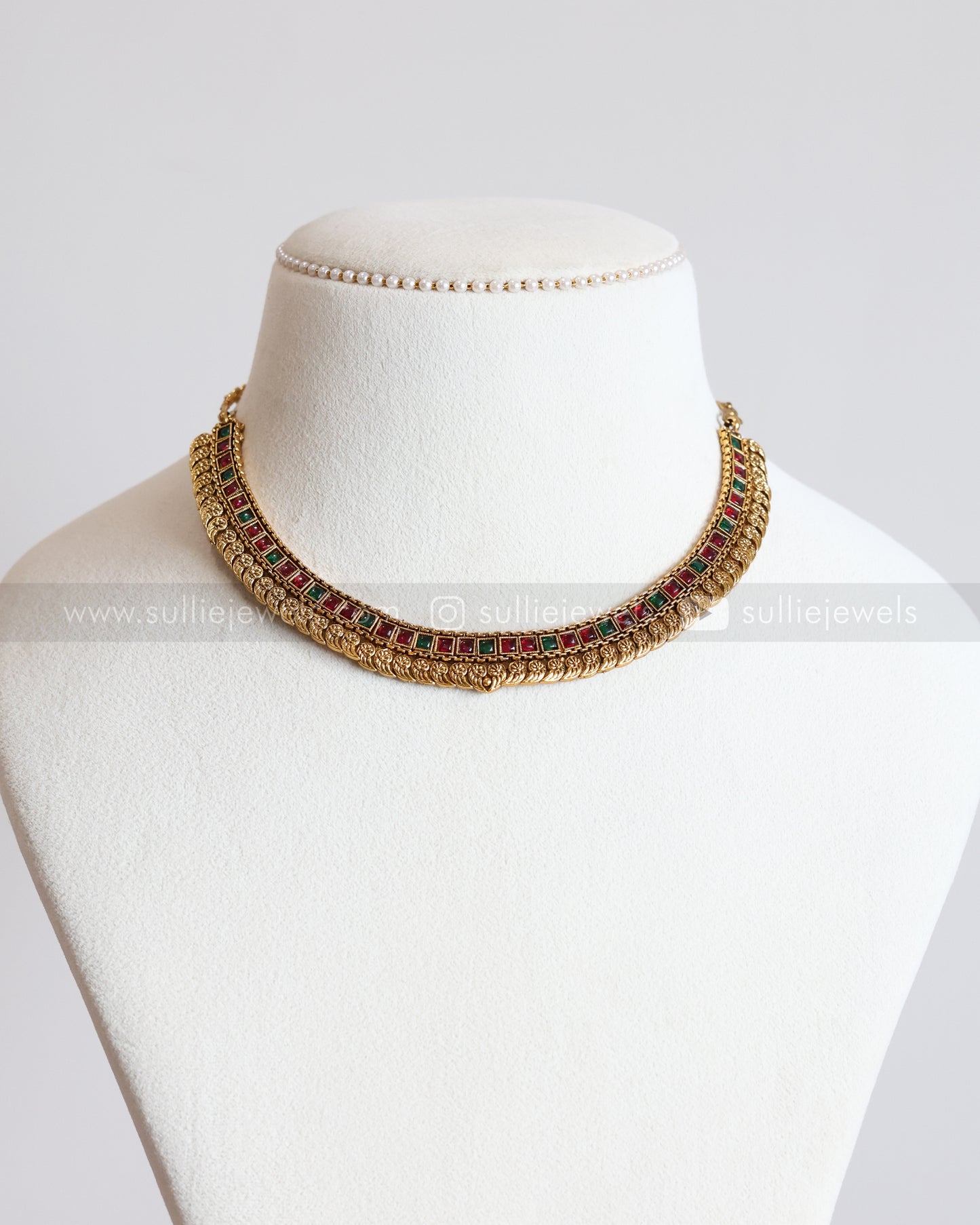 3830 - Sullie Basic - Ruby Green Ethnic Necklace with Stud