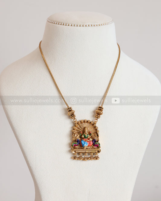 6068 - Sullie Basic - Lakshmi Enamel Golden Chain Pendant