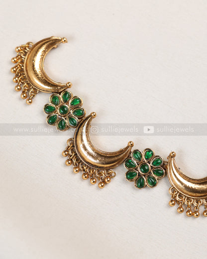 3817 - Sullie Basic - Antique Gold Green Flower Ardha Chandra Necklace with Stud