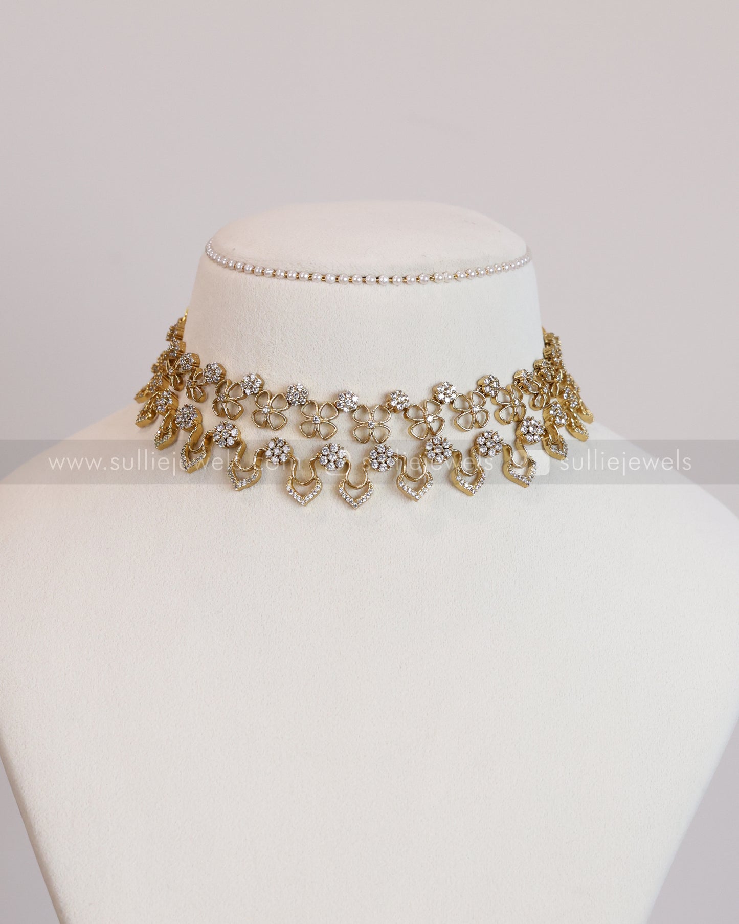 Minimal AD Floral Gold Layered Combo