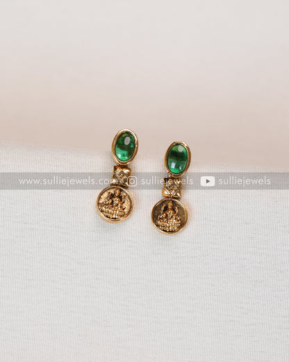 Minimal Green Coin Necklace with Stud