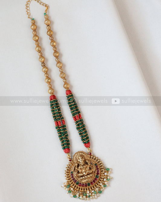 Sullie Basic - Lakshmi Pendant with Green & Coral Beads