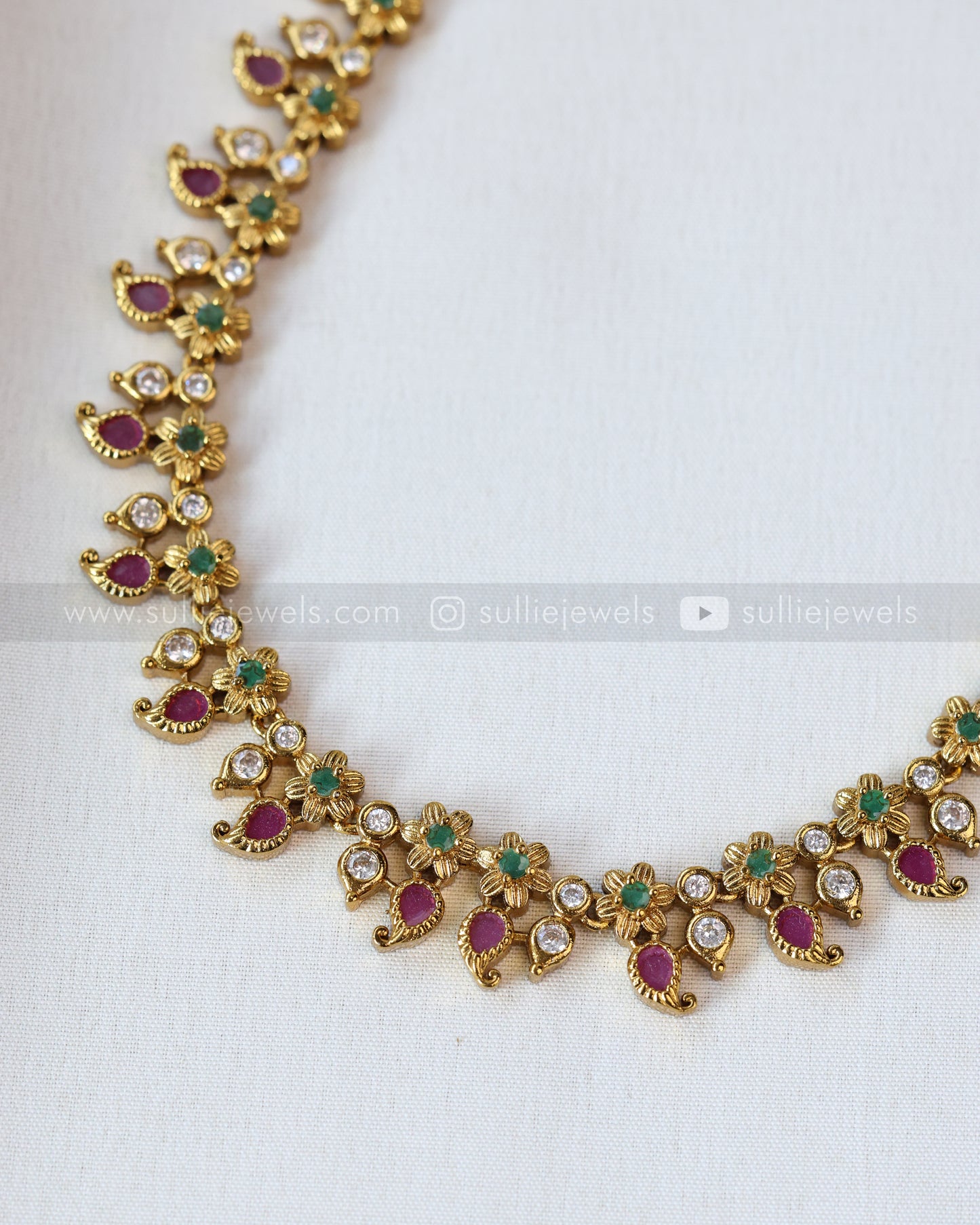 7146 - Minimal AD Mango Gold Long Chain with Stud