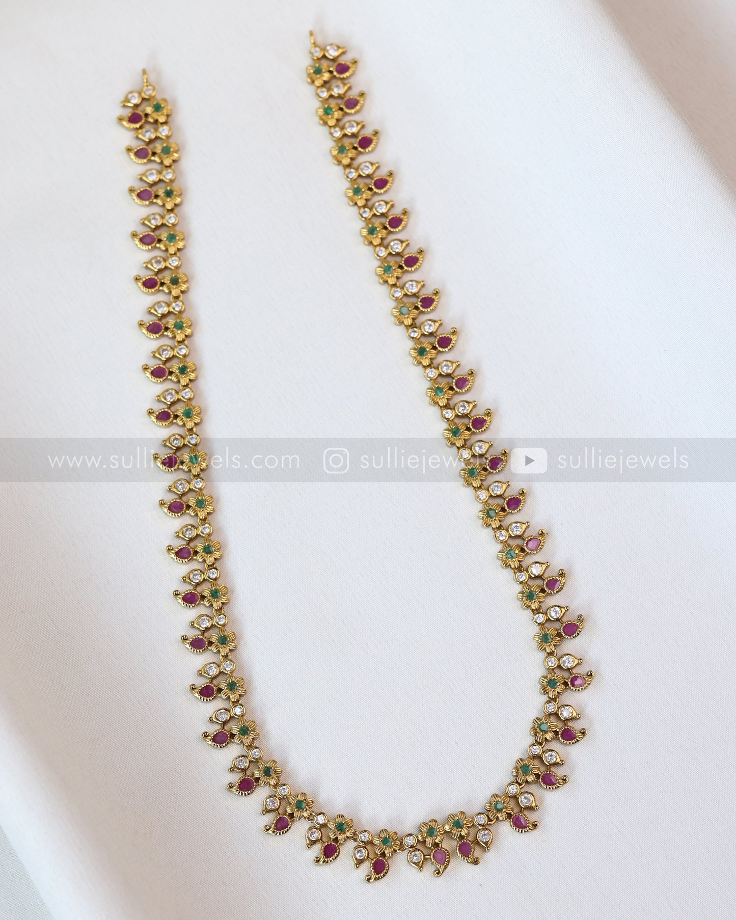 7146 - Minimal AD Mango Gold Long Chain with Stud