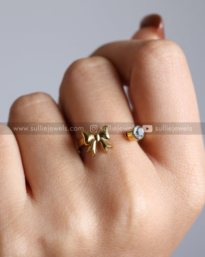 R11 - Little Golden Ribbon with Stone Adjustable Ring