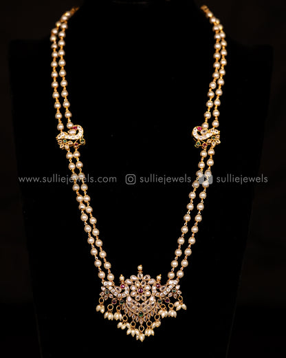 Pearl & Peacock Elegant Long Chain