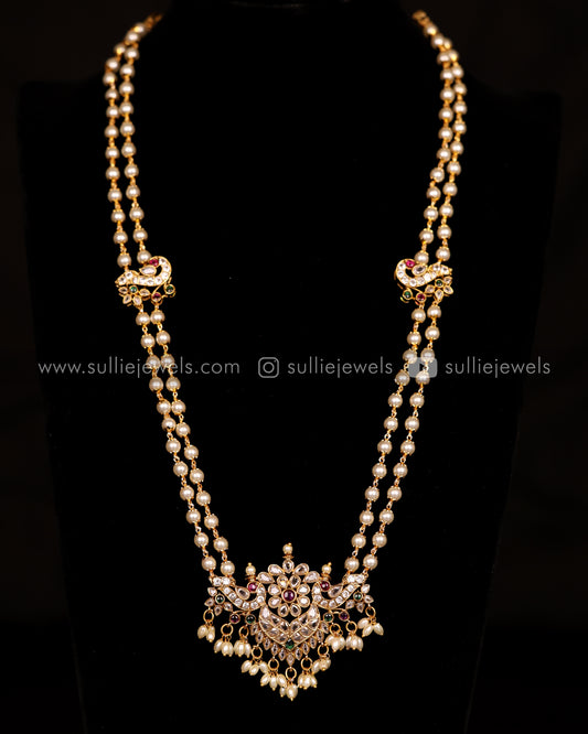 Pearl & Peacock Elegant Long Chain
