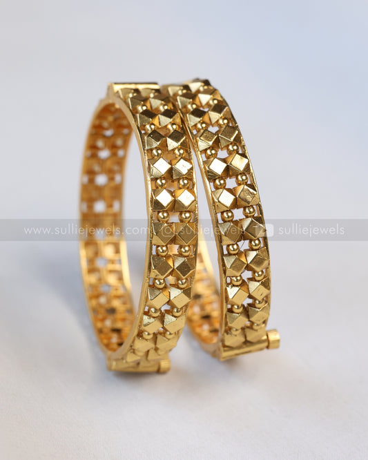 9076 - Ashtapailu Gold Screw Kada Bangle - Set of 2