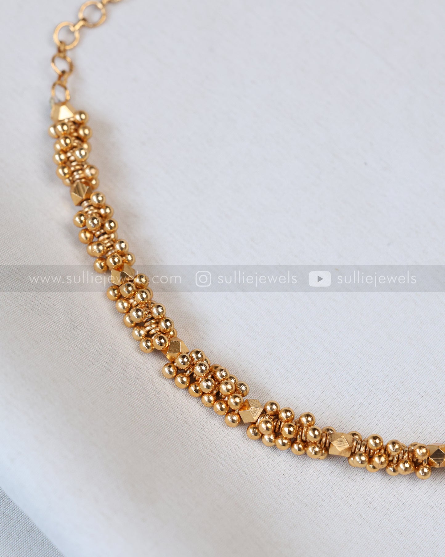 3856 - Sullie Basic - Minimal Golden Ghungroo Necklace with Earring