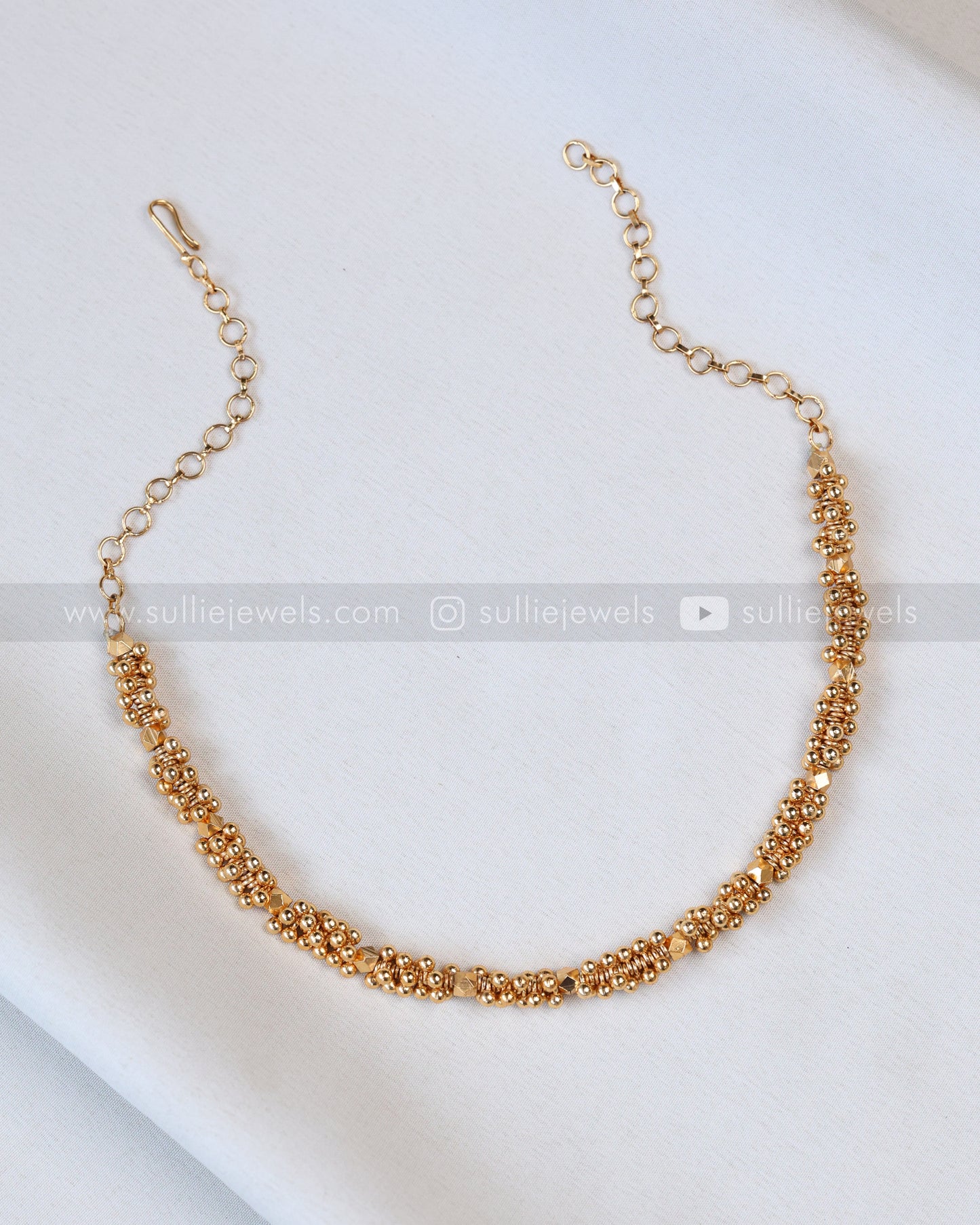 3856 - Sullie Basic - Minimal Golden Ghungroo Necklace with Earring
