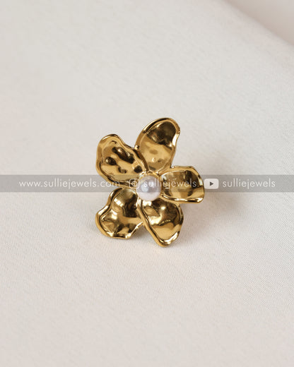 R12 - Melted Golden Petal Flower with Pearl Adjustable Ring