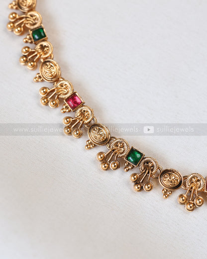 3839 - Sullie Basic - Minimal Ruby Green Ethnic Necklace with Stud