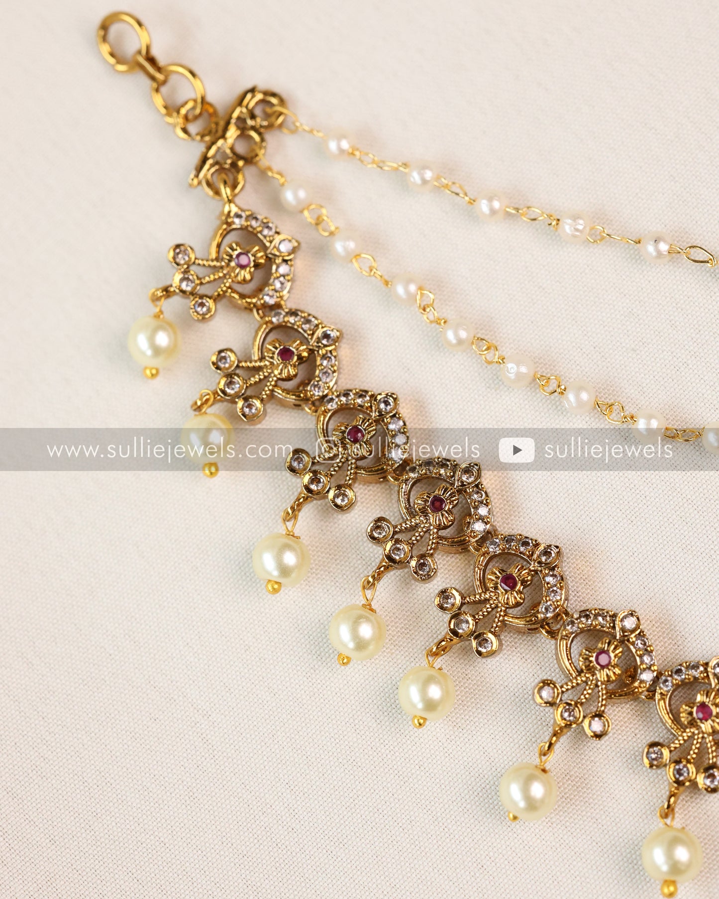 Peacock AD Jhumka with Stone Earchain / Maatti