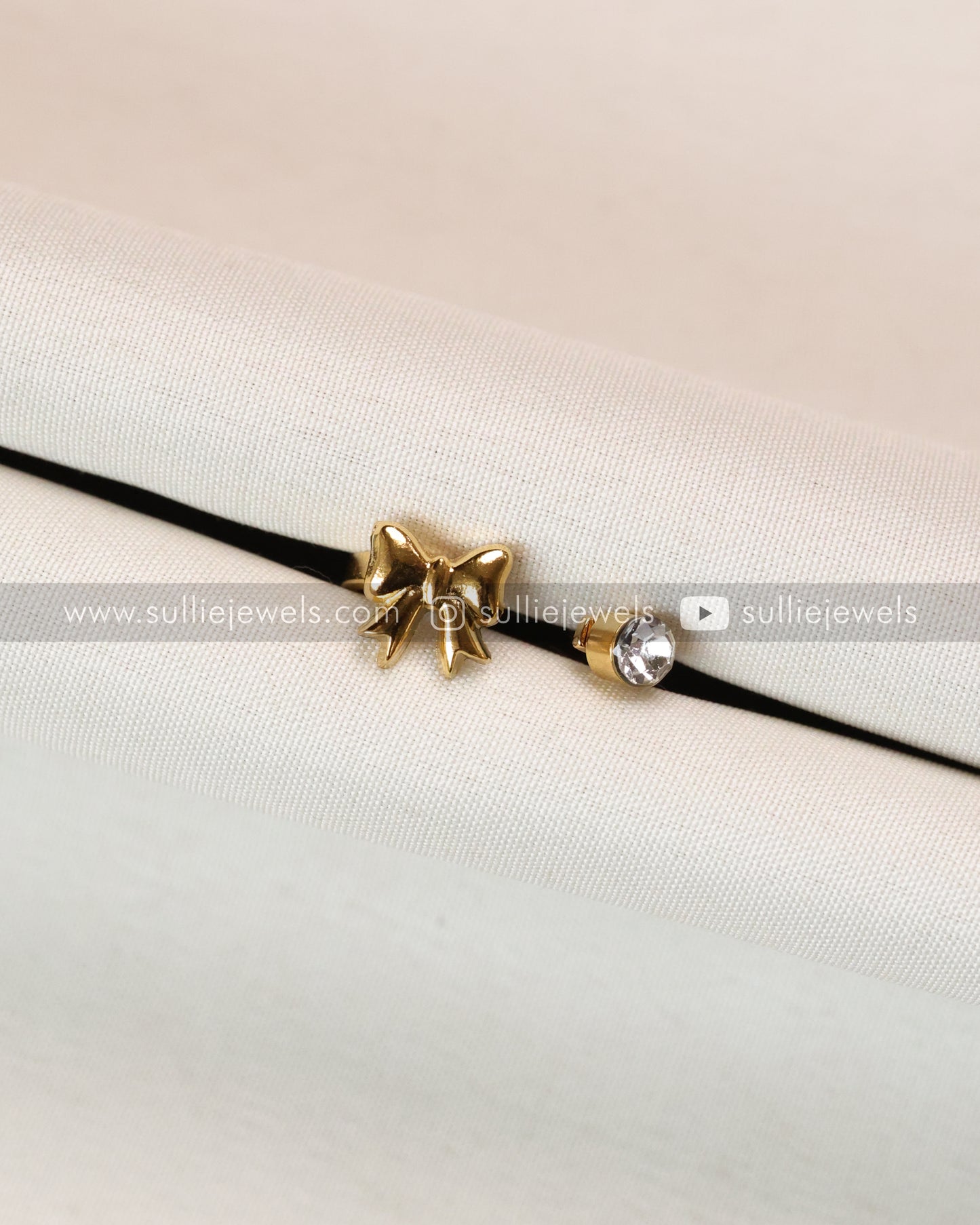 R11 - Little Golden Ribbon with Stone Adjustable Ring