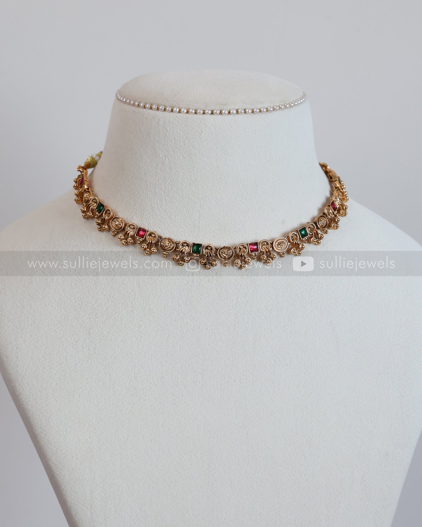 3839 - Sullie Basic - Minimal Ruby Green Ethnic Necklace with Stud