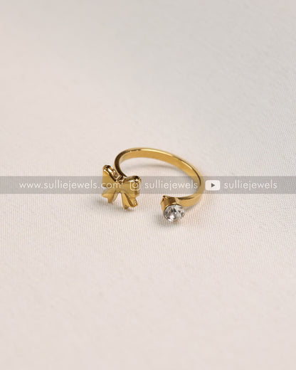 R11 - Little Golden Ribbon with Stone Adjustable Ring