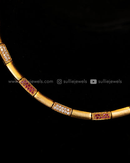 Minimal Gold finish Necklace Set