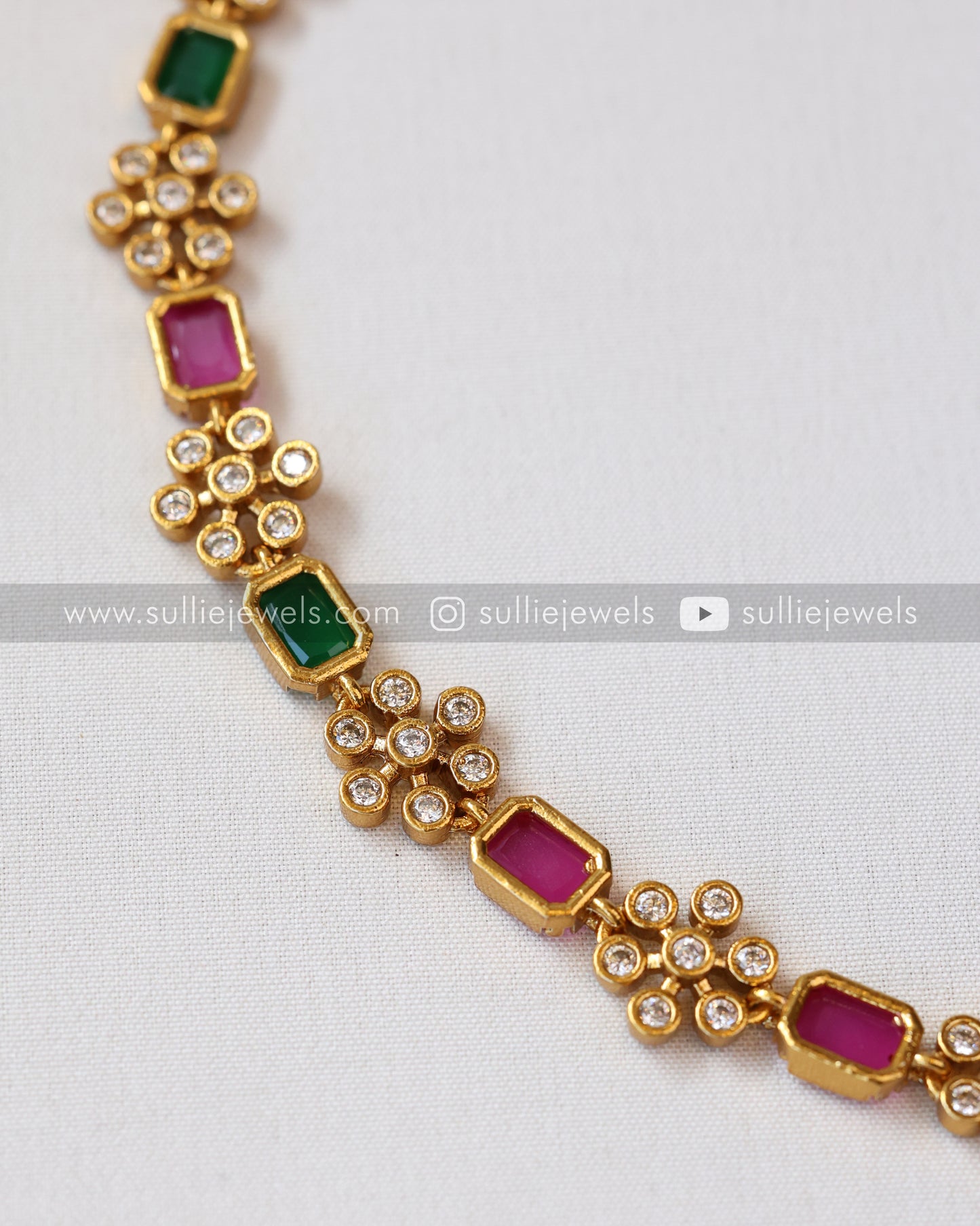 Stone & Flower Pink & Green Minimal Necklace Set