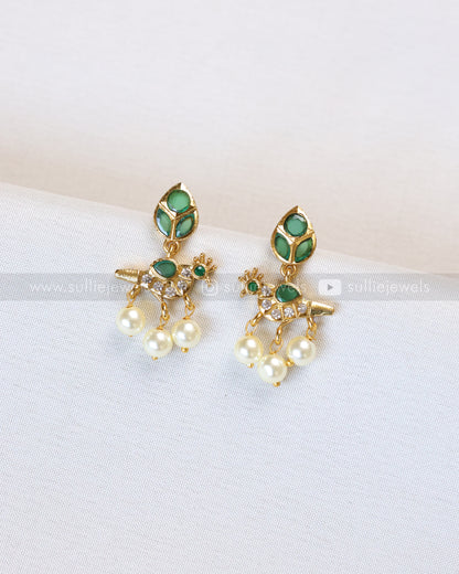 3829 - Green Lotus & Parrot AD Hasli Necklace