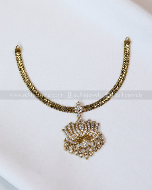 3647 - Premium White Lotus Pendant Necklace with Stud