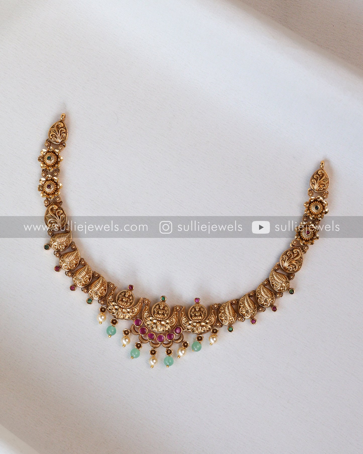 3589 - DesignerLakshmi Minimal Necklace with Earring