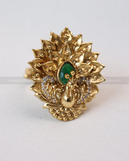 R36 - Emerald 3D Peacock Adjustable Ring