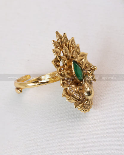 R36 - Emerald 3D Peacock Adjustable Ring