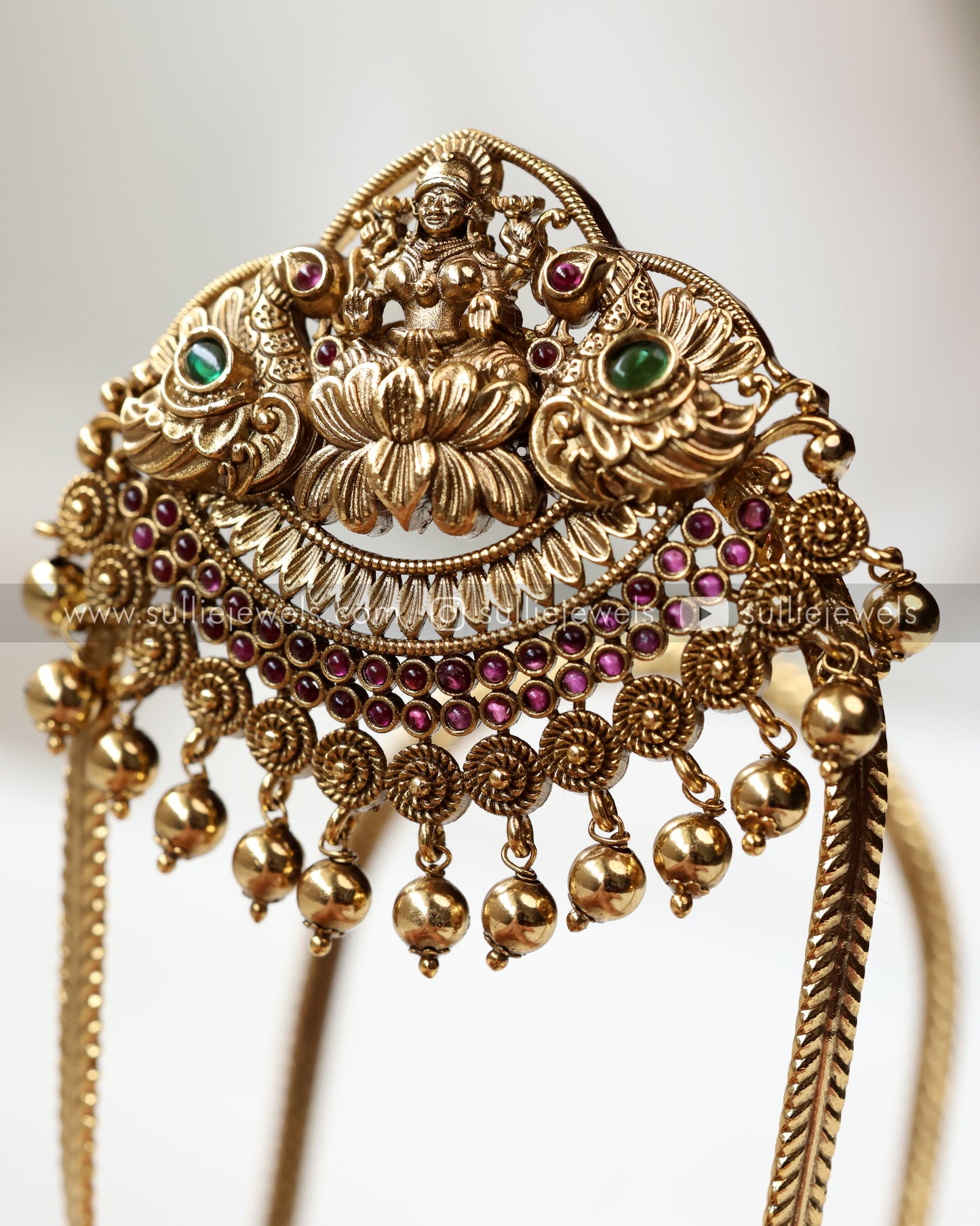 Lakshmi Antique Minimal Armlet