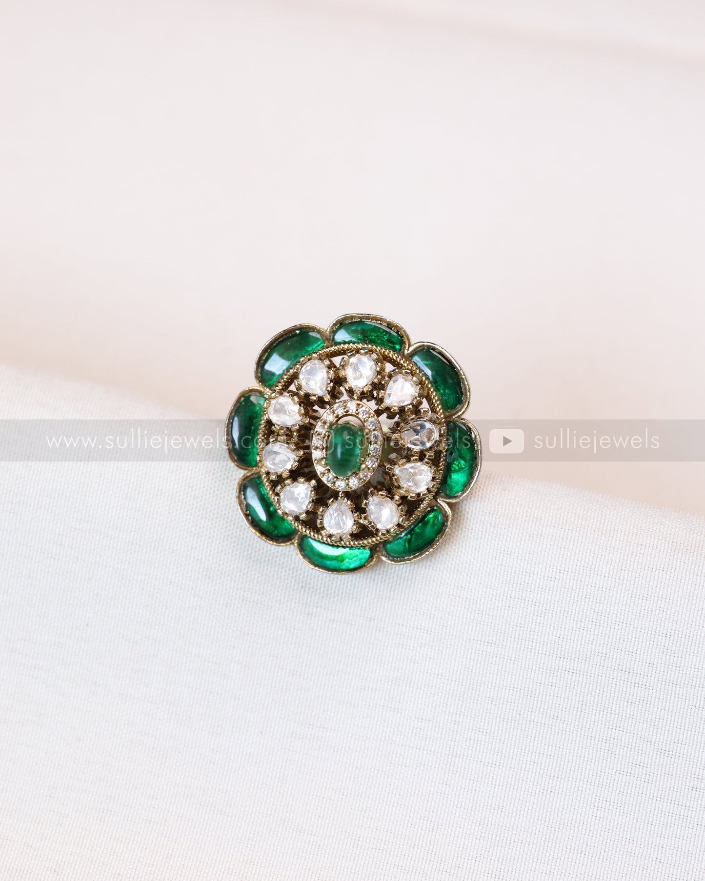 R34 - Emerald Kundan Premium Adjustable Ring