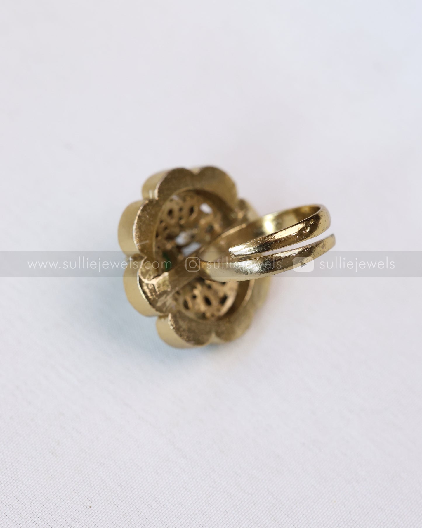 R34 - Emerald Kundan Premium Adjustable Ring