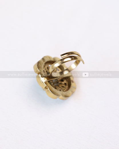 R35 - Kundan Premium Adjustable Ring