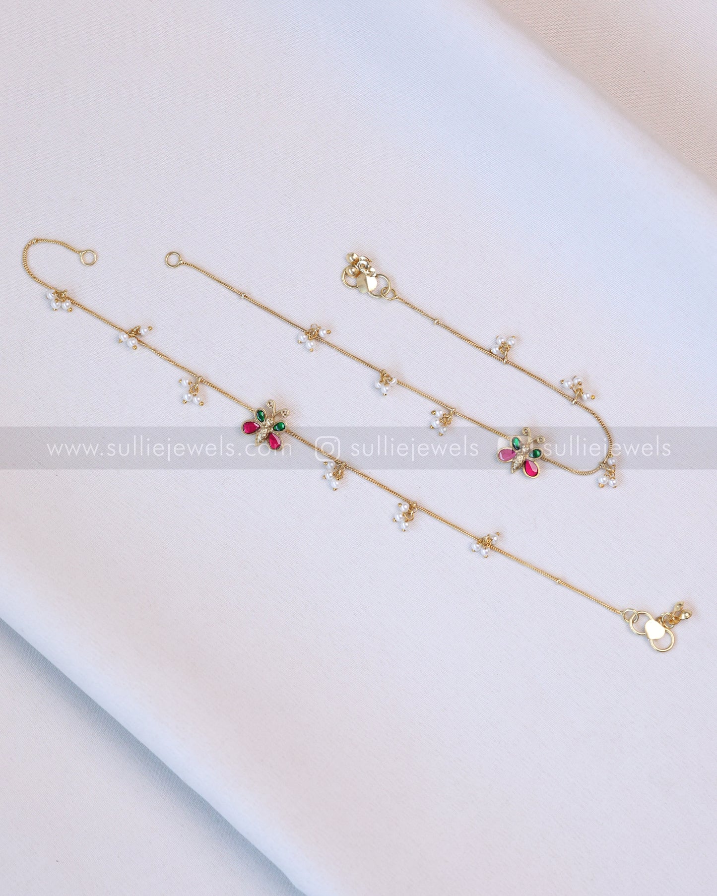 AK107 - Minimal Jadau Butterfly Anklet with Pearl drops
