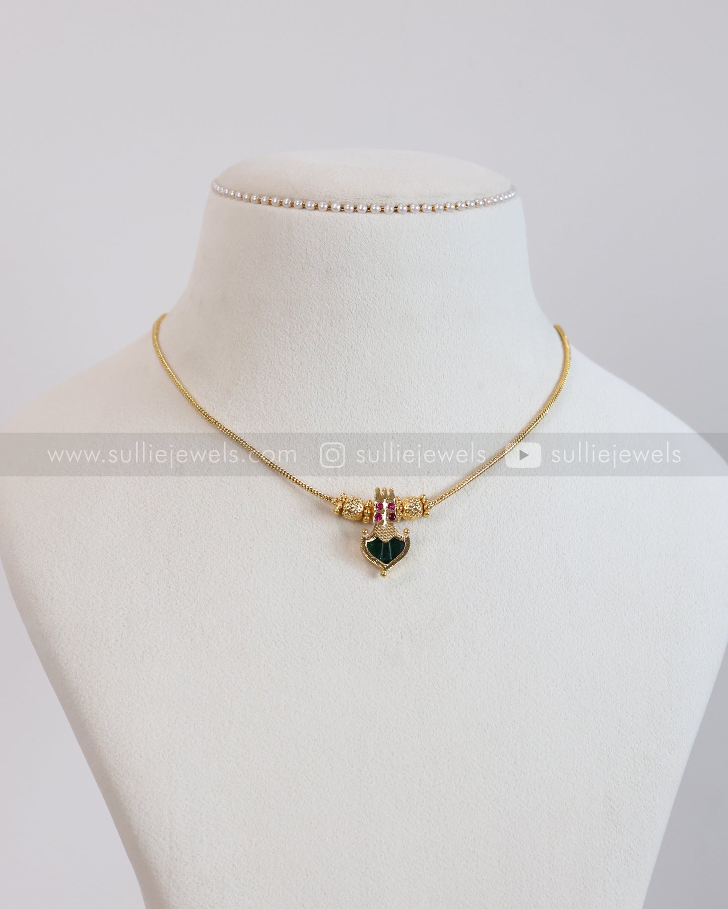 3930 - Gold Plated Single Palakka Pendant Chain